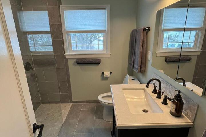 State Street Cottage Suite 2