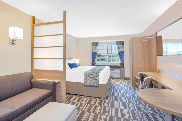 Room 2 of 15
