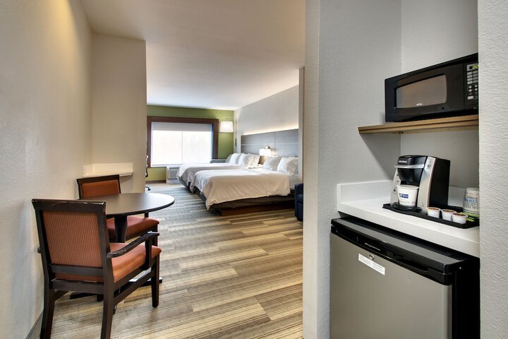 Room 21 of 46