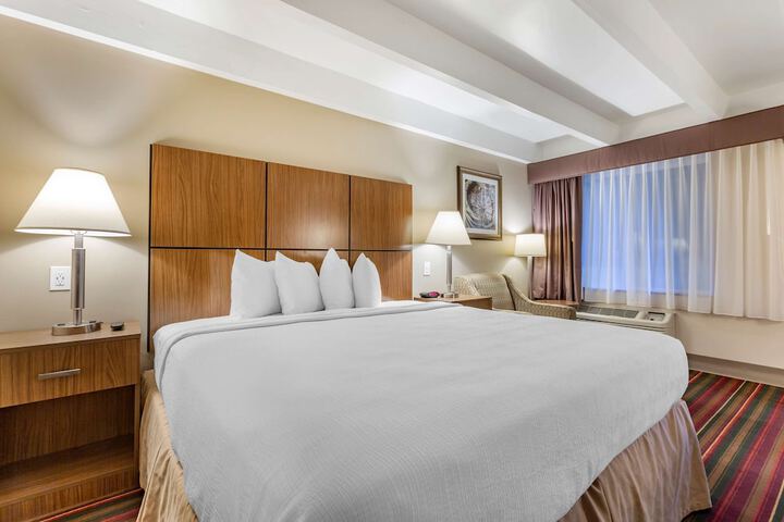 Room 16 of 29