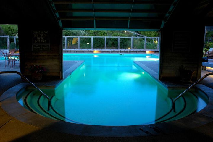 Pool 20 of 85