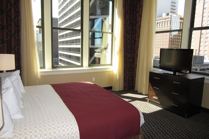 Room 26 of 47