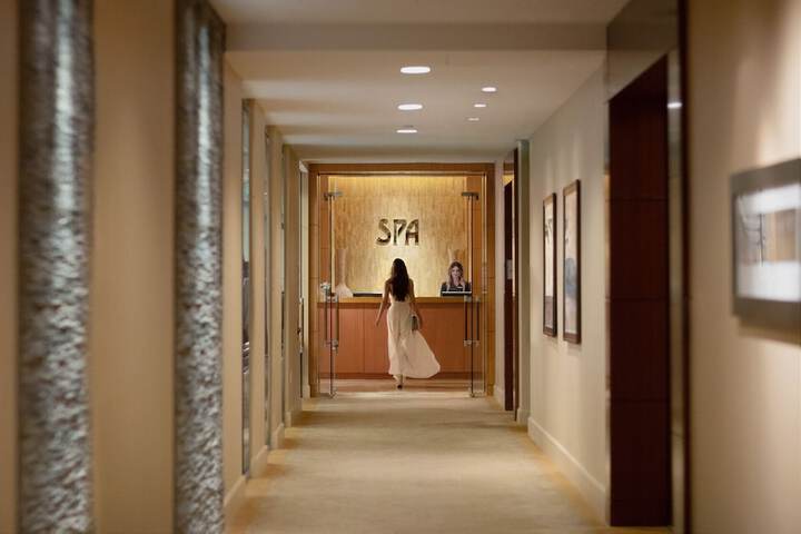 Hotel Interior 8 of 109
