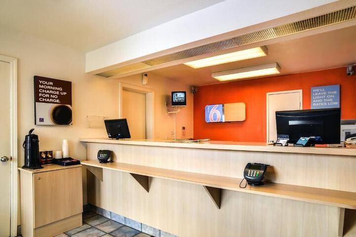 Motel 6 Saint Joseph MO