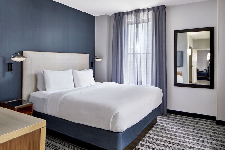 Room 20 of 39