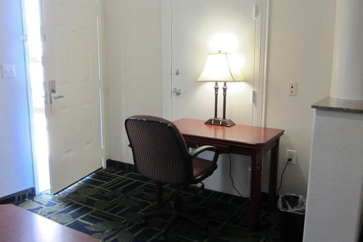Room 21 of 24