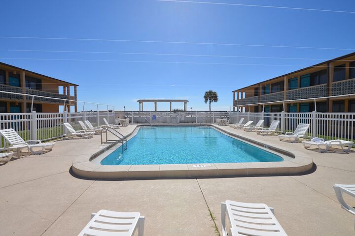 Pool 4 of 73