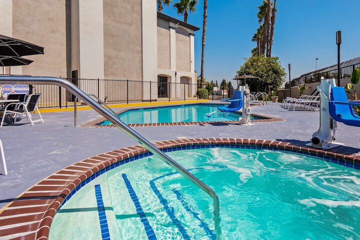 Pool 5 of 32