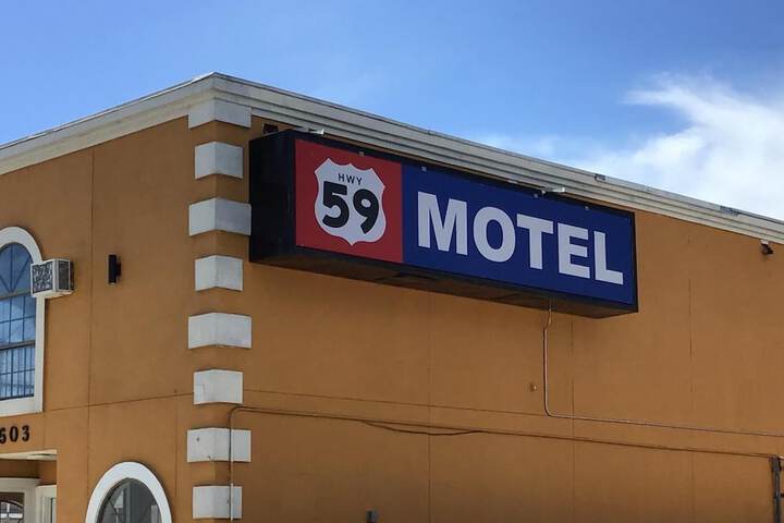 Hotel 3 of 19