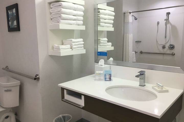 Hampton Inn & Suites Dallas-The Colony TX