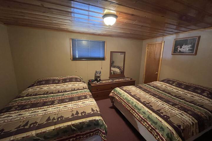Eagle Nest Fly Shack and Lodge