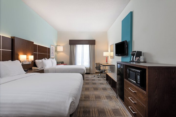Holiday Inn Express & Suites Grenada by IHG