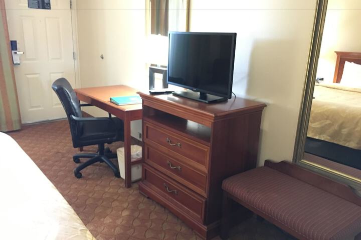 Room 47 of 68