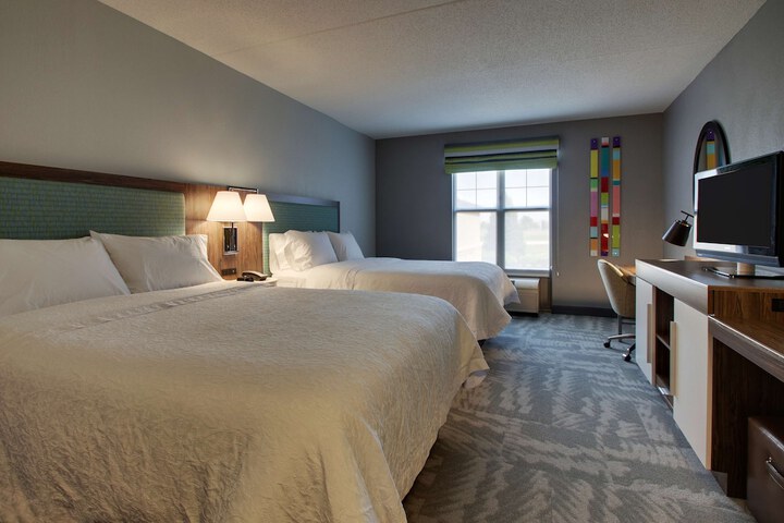 Hampton Inn & Suites Chicago / Aurora