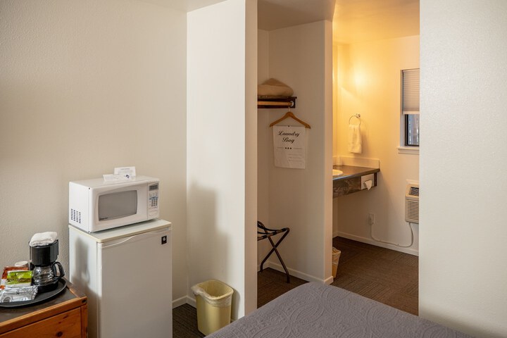 Room 92 of 235