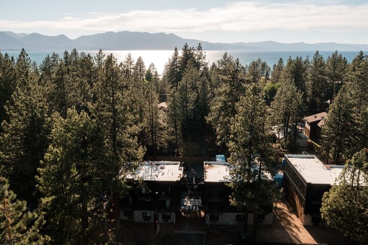 Hotel 8 of 119