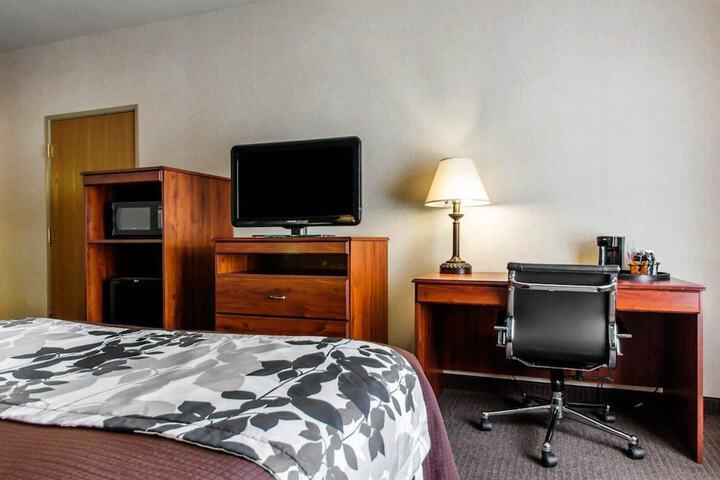 Room 14 of 34