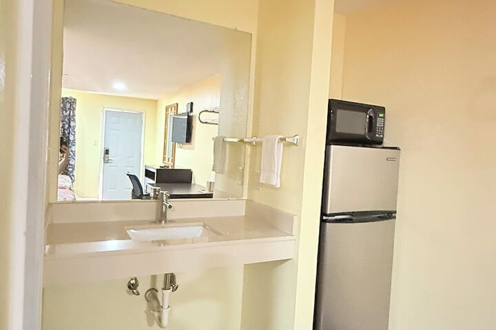 Budget Inn