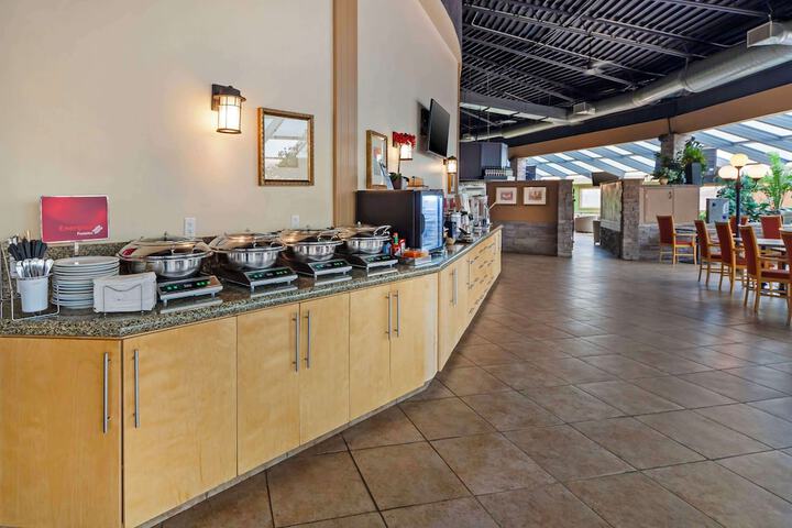 Best Western Plus Mirage Hotel & Resort