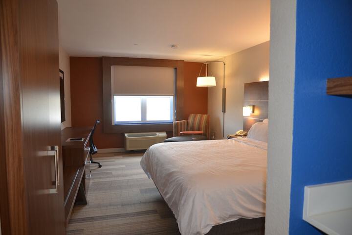 Room 19 of 40