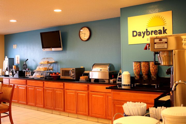 Breakfast/Coffee Service 35 of 41