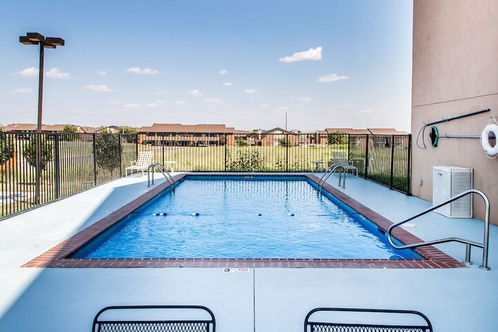 Pool 5 of 32