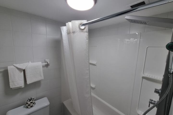 Travelodge by Wyndham Trois-Rivieres