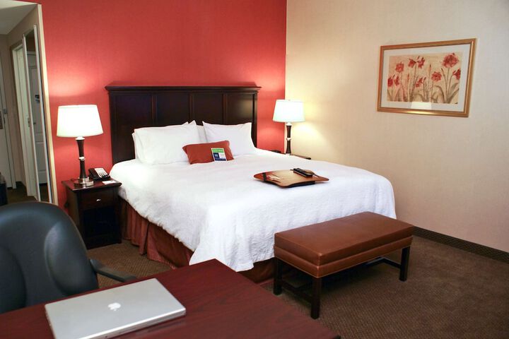 Room 13 of 36