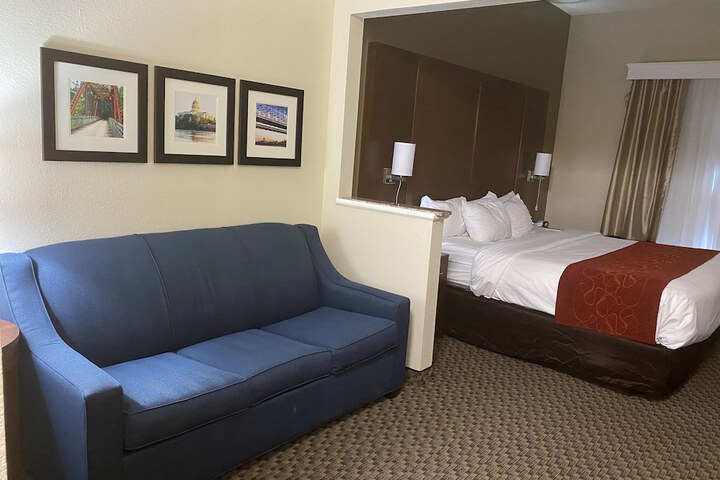 Room 54 of 78