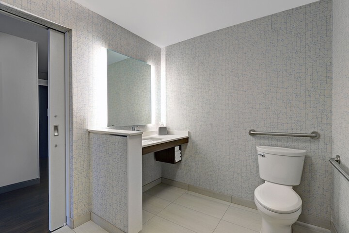 Holiday Inn Express Kingston West by IHG
