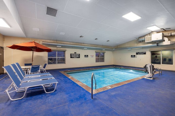Super 8 by Wyndham Belgrade / Bozeman Airport