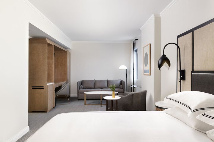 Kimpton Cottonwood by IHG