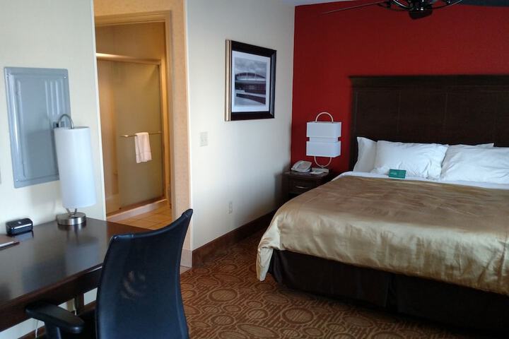 Room 8 of 20