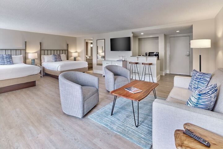 Henlopen Oceanfront Hotel