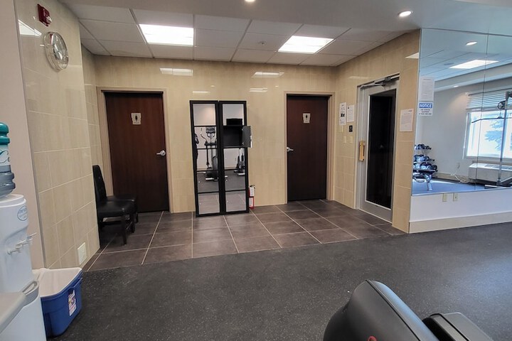 Days Inn & Suites by Wyndham Fort Saskatchewan