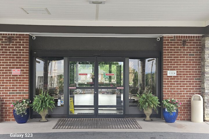Quality Inn Dublin I-81