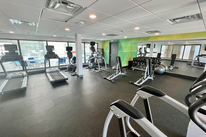 Holiday Inn Toronto Airport East by IHG