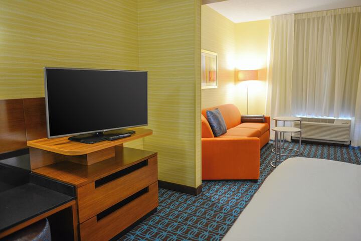 Room 22 of 36