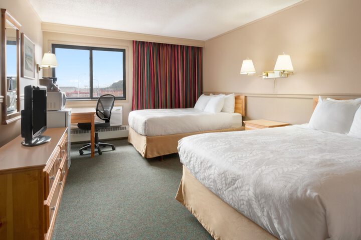 Room 10 of 19