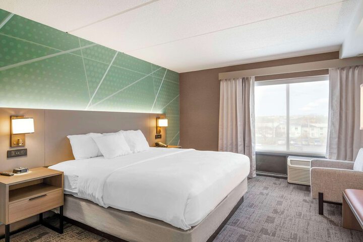Comfort Inn & Suites Watertown - 1000 Islands