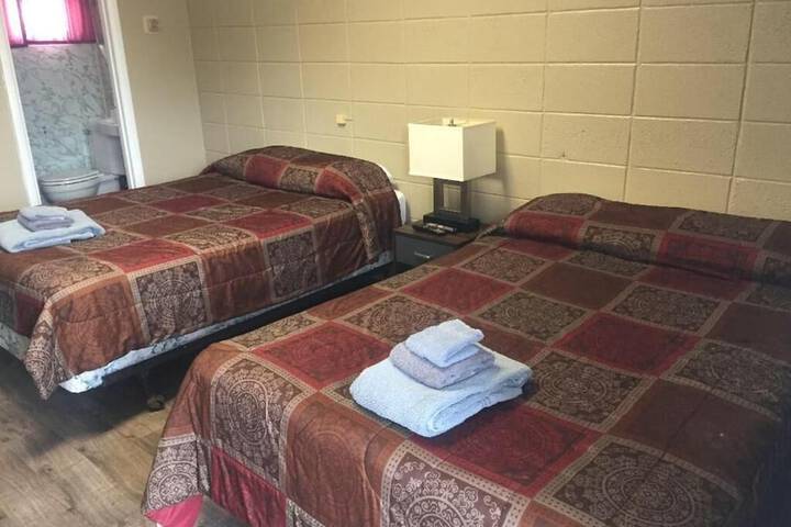 Room 53 of 73