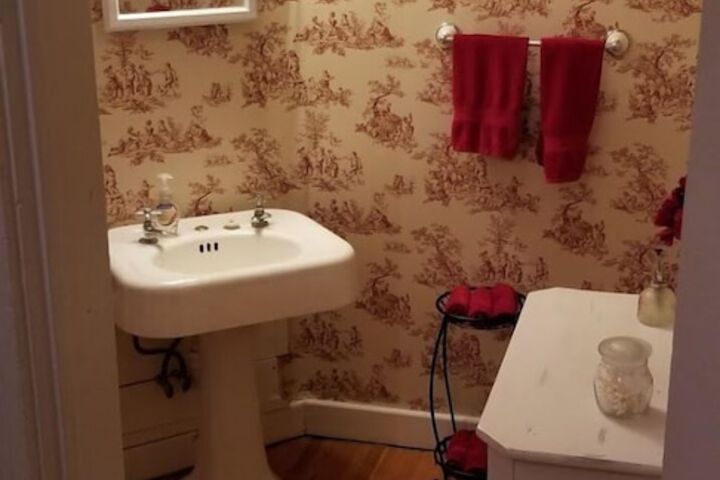 Room 14 of 74