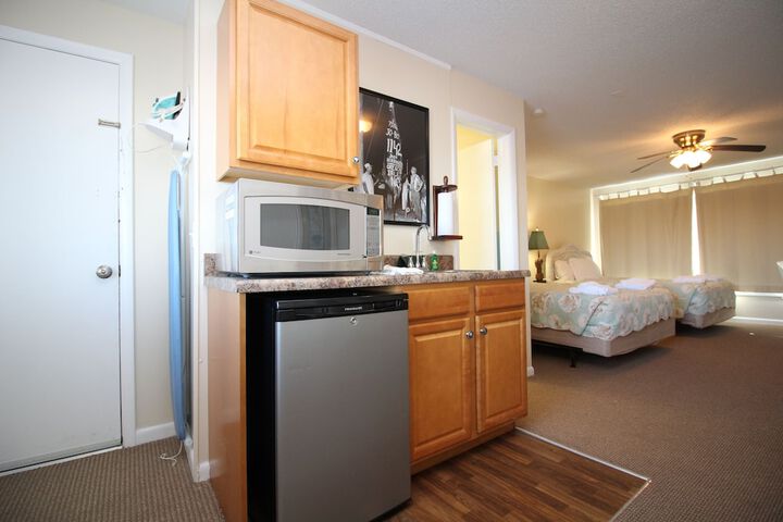 Fin n Feather Waterside Inn by Kees Vacations