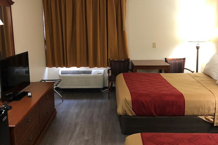 Room 16 of 32