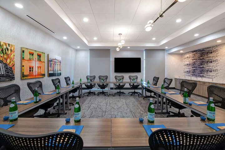 Home2 Suites by Hilton Anderson Downtown