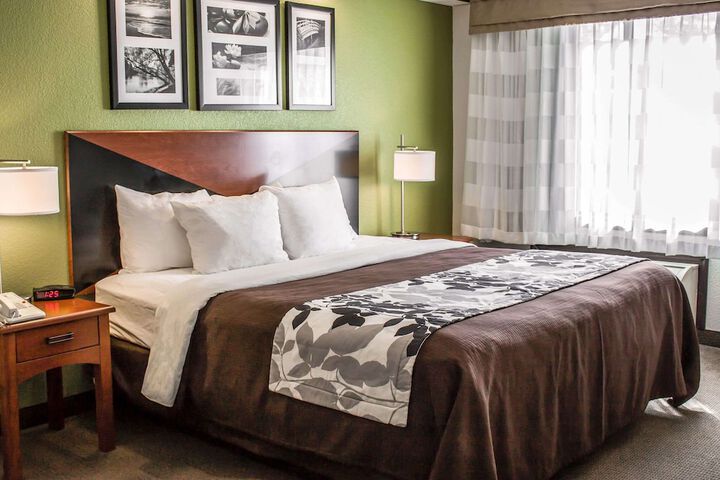 Hotel 2 of 42