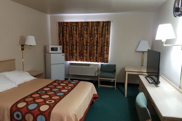 Simple Rewards Inn