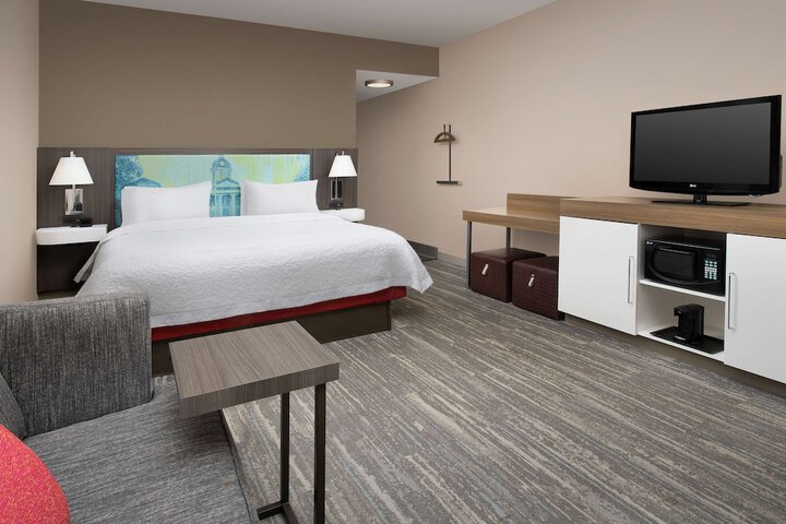 Hampton Inn & Suites Lake City