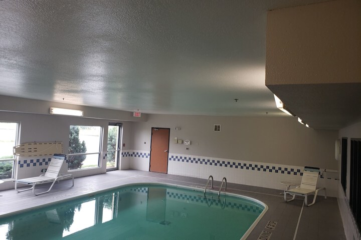 Pool 7 of 63