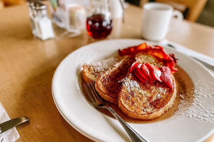 Breakfast/Coffee Service 63 of 102